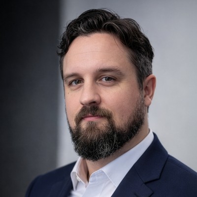 Douglas Hand - Gaming Expert